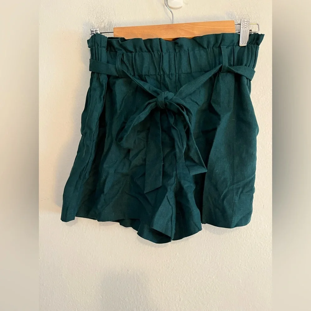 3/$20 Have Los Angeles Green Linen Blend Paperbag Shorts Large (Best For Medium) - Picture 1 of 6